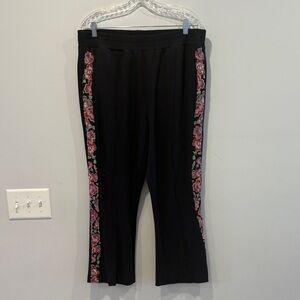 Johnny Was Black Cropped Pants with Floral Side Stripes- tiny tiny flaw at leg